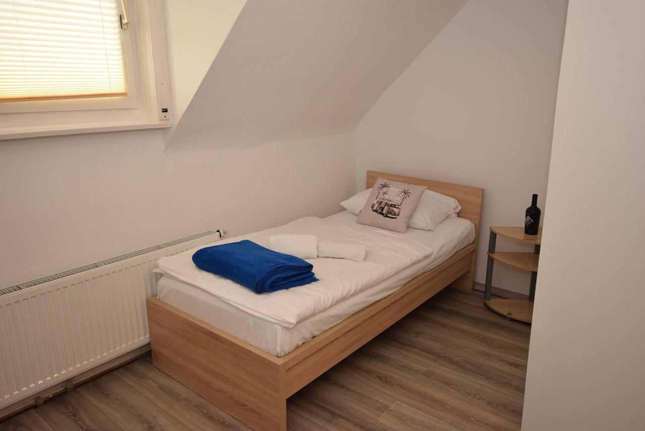 Monteurzimmer Kirchheim-Teck Kirchheim unter Teck Bagian luar foto